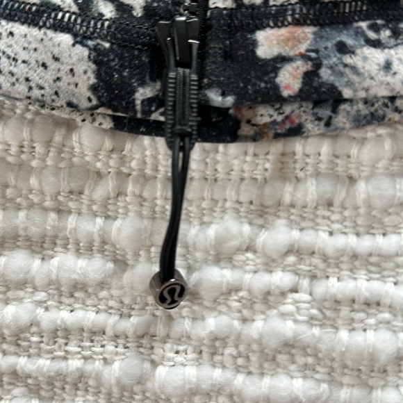 Lululemon jacket - Picture 2 of 7